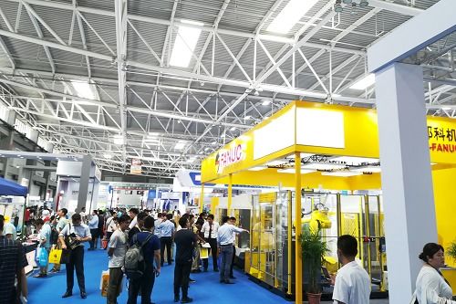 智造產業新生態 2021青島工業自動化展乘勢而來 ?？藗愃闺姎忾W耀亮相